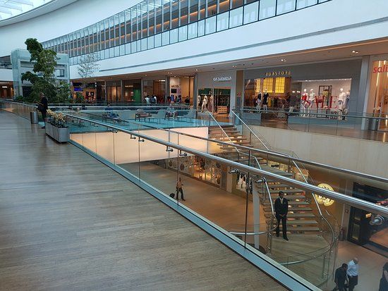 Shopping Village Mall